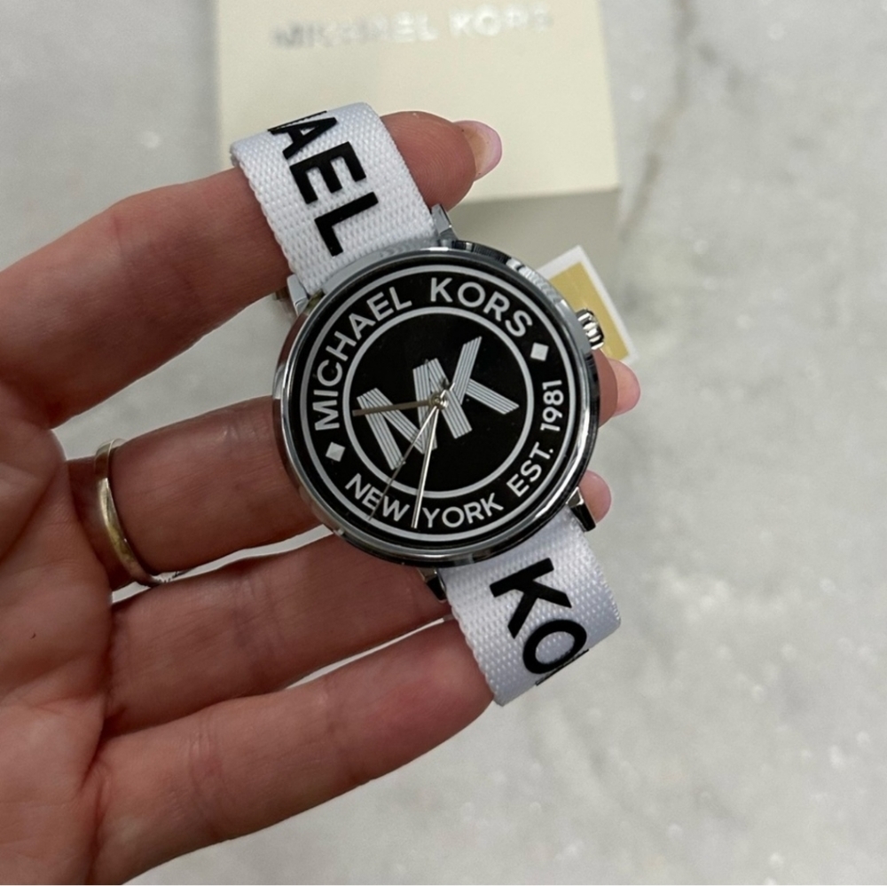 NWT Michael Kors Watch MK2863 - Picture 4 of 5